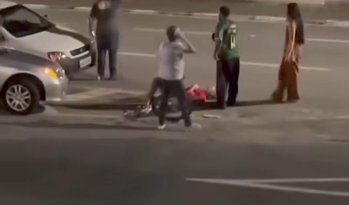 Ciclista fica ferido em acidente na Hermenegildo Tonoli